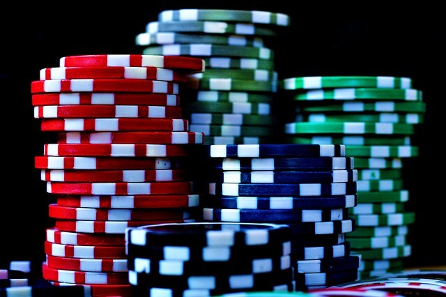 Im Pokerkoffer enthaltene Pokerchips für Home Games