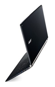 Poker Laptop - Acer Aspire V 17 Nitro (VN7-793G-738J)