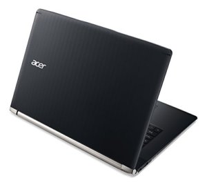 Poker Laptop - Acer Aspire V 17 Nitro (VN7-793G-738J)